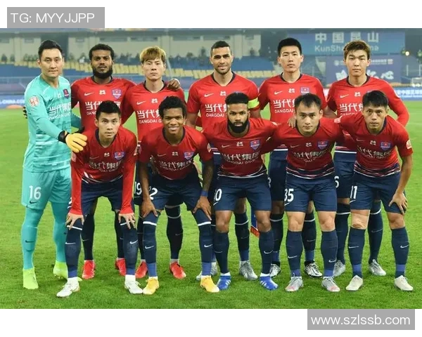 上海足球明星榜单揭晓谁是最受欢迎的球员与他们的成就分析