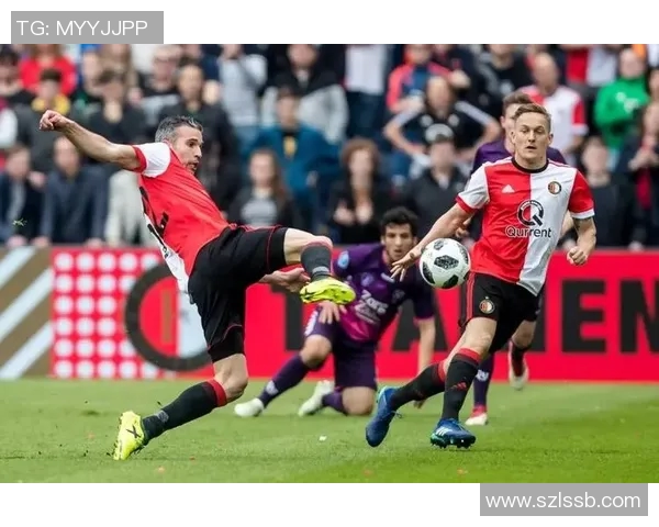 飞翔的足球明星在游戏世界中展翅高飞的奇幻冒险之旅